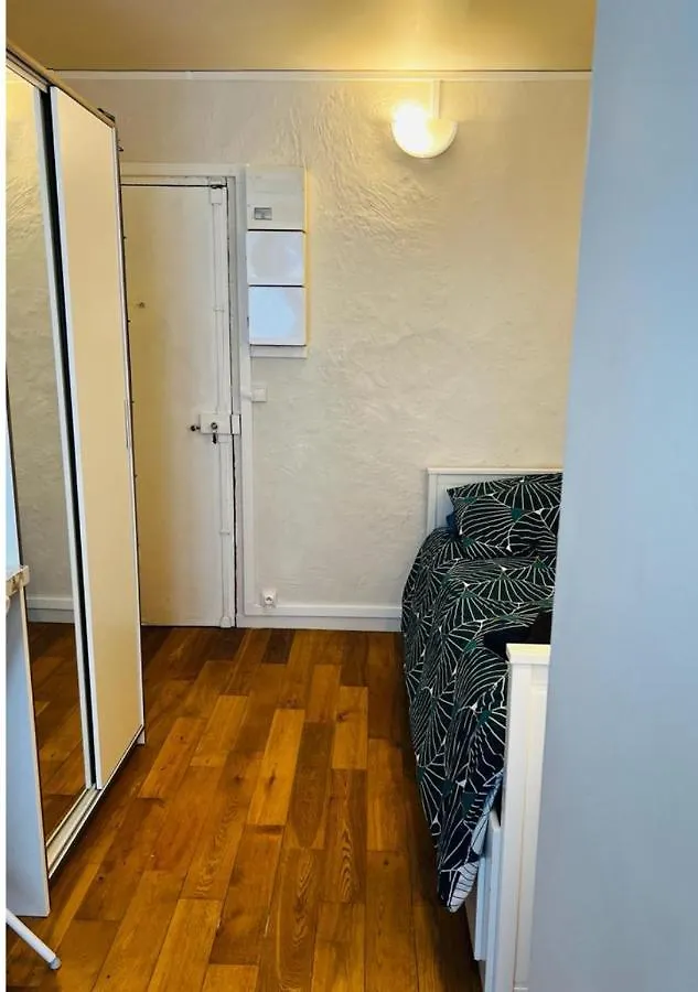 Apartment In The Middle Of Paris Fransa
